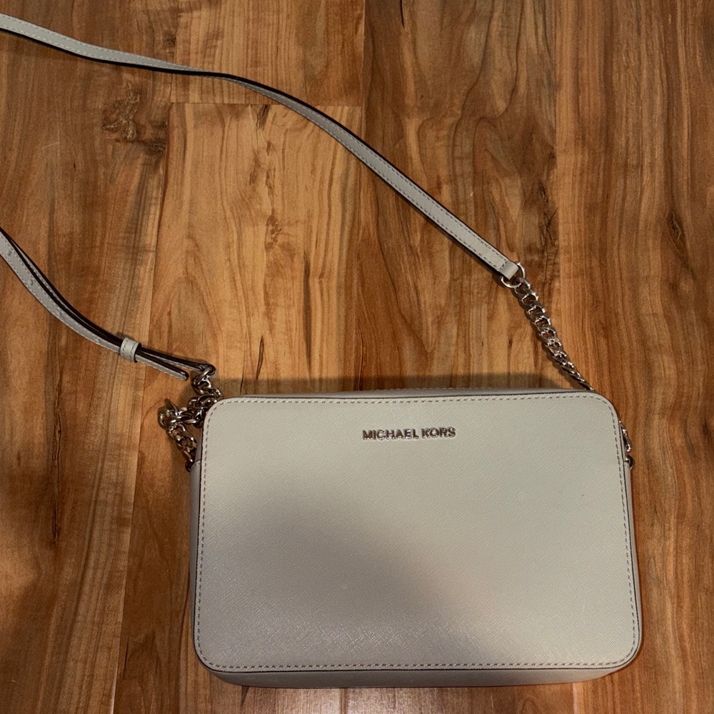 Michael Kors Jet Set Crossbody Bag Grey